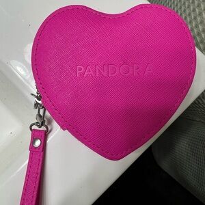 Pandora Fuchsia Heart Wristlet Jewelry box